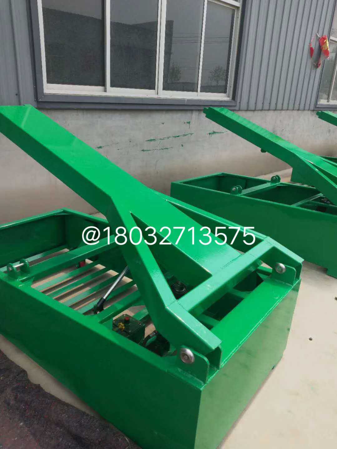 電動液壓籃球架 電動液壓籃球架