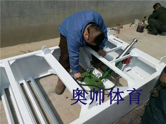 電動液壓籃球架